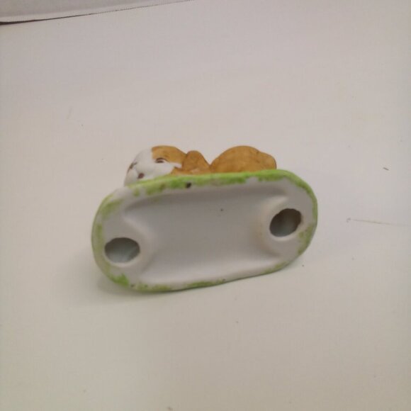 Vintage Big Eyed Dog Puppy Figure Porcelain Hound With Ladybug - Picture 10 of 10